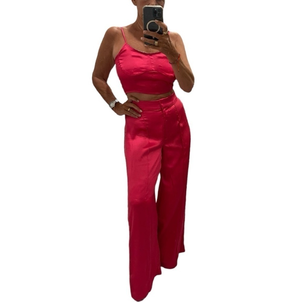 House Of Harlow Pink Sequins Pant and Crop Top Set.Size M